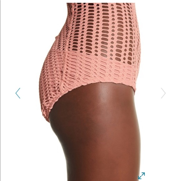 SOLD‼️🎉HP🎉Best in Swim👙Robin Piccone swimsuit - Picture 4 of 6